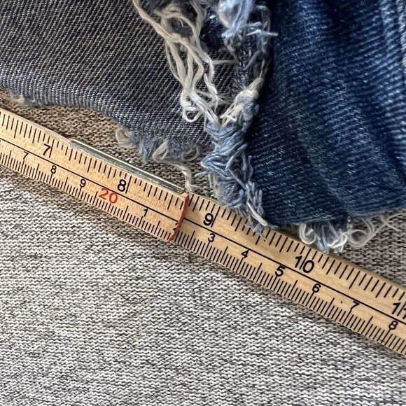 Aeropostale Jean Short Women Size 4 Blue Printed Boyfriend Cutoff Button Fly - Picture 8 of 16